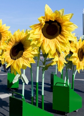 vollplastische Sonnenblumendekoration